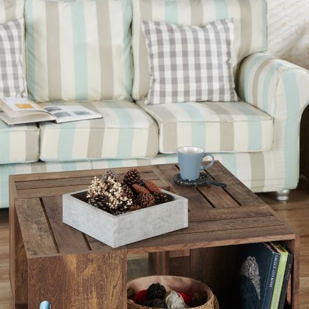 Er zit een groef in het midden van de tafel.